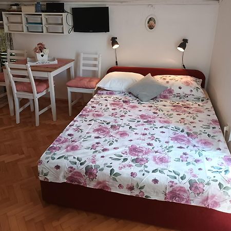 Anna Apartamento Biograd Na Moru Exterior foto