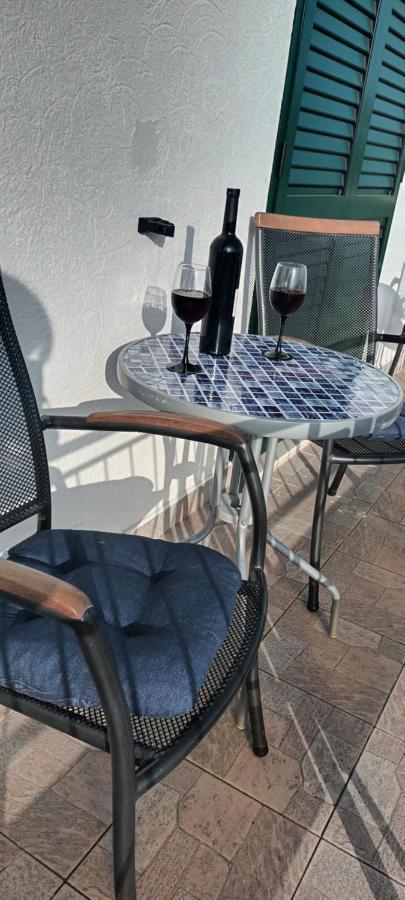 Anna Apartamento Biograd Na Moru Exterior foto